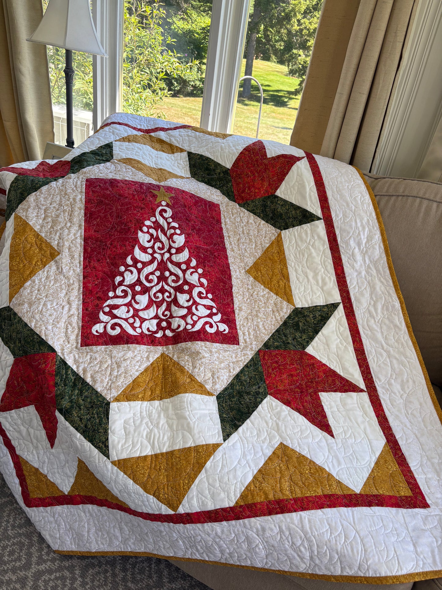 Christmas Throw Quilt
