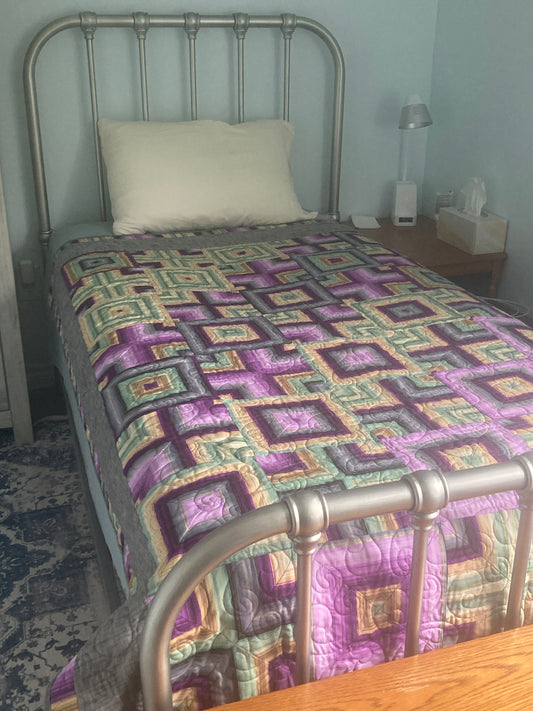 Twin Purple Illusion Quilt